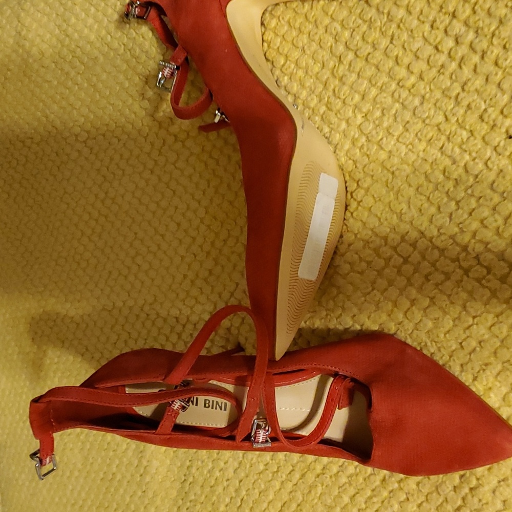 Gianni bini orange 3.5 inch heels with straps size 8